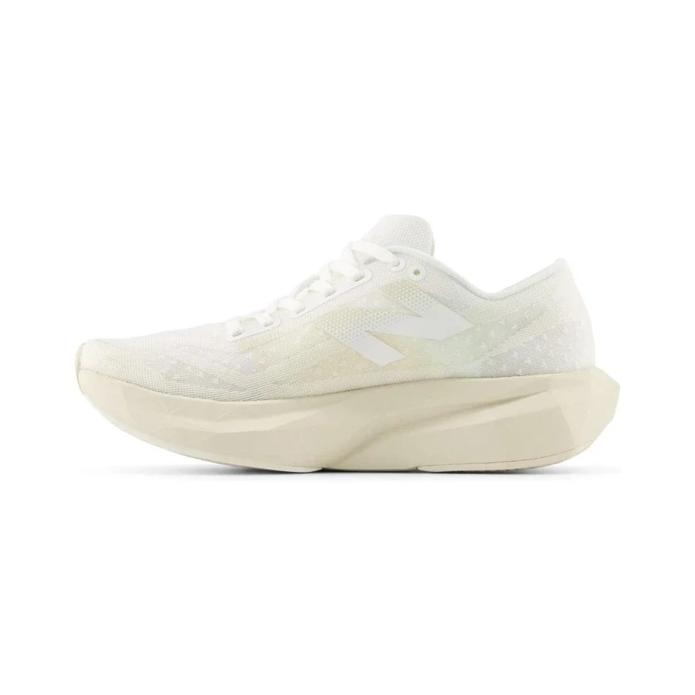 New Balance FuelCell Rebel V4 Women’s Running Athletic‎ Shoes White NIB 9 WIDE